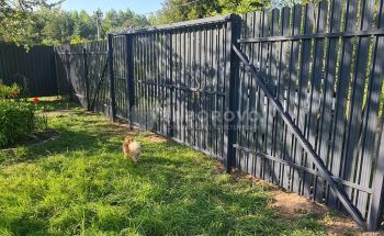 Откатные автоматические ворота графитовые (RAL 7024) - изображение