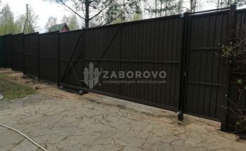 Механические откатные ворота серо-коричневые (RAL 8019) - изображение