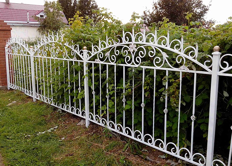 Металлическая ограда своими руками