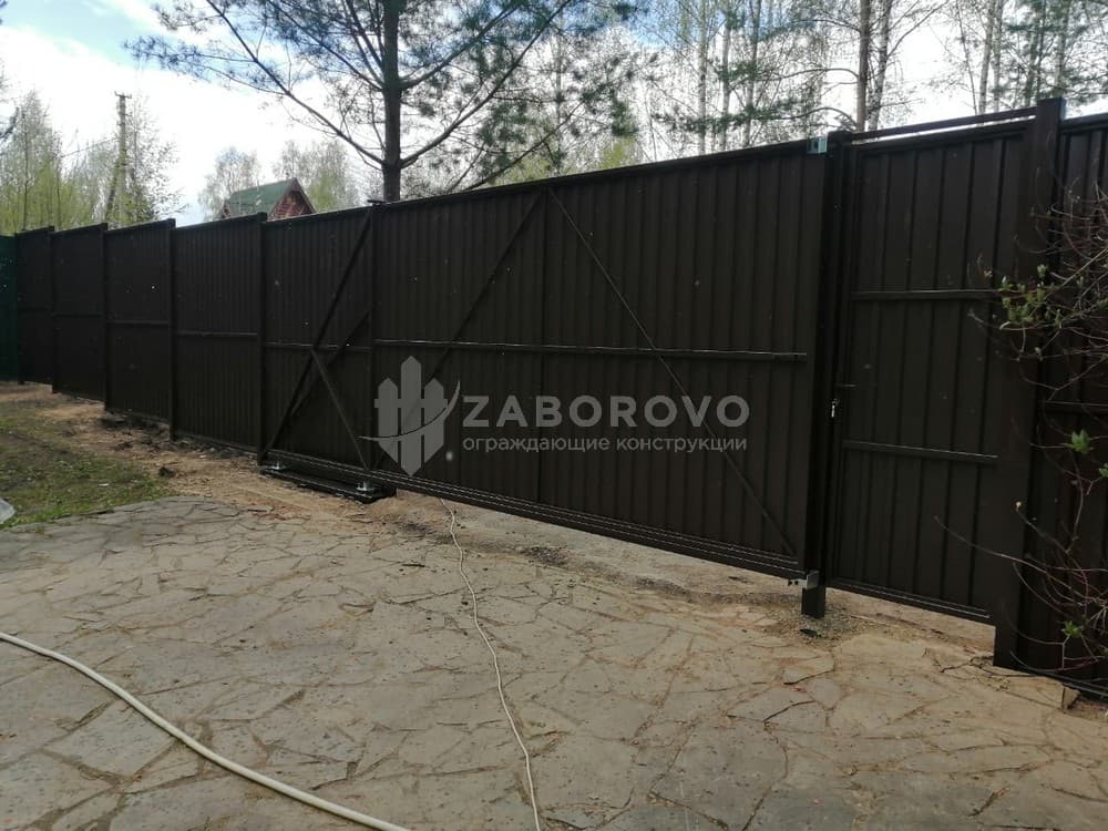 Механические откатные ворота серо-коричневые (RAL 8019) - изображение