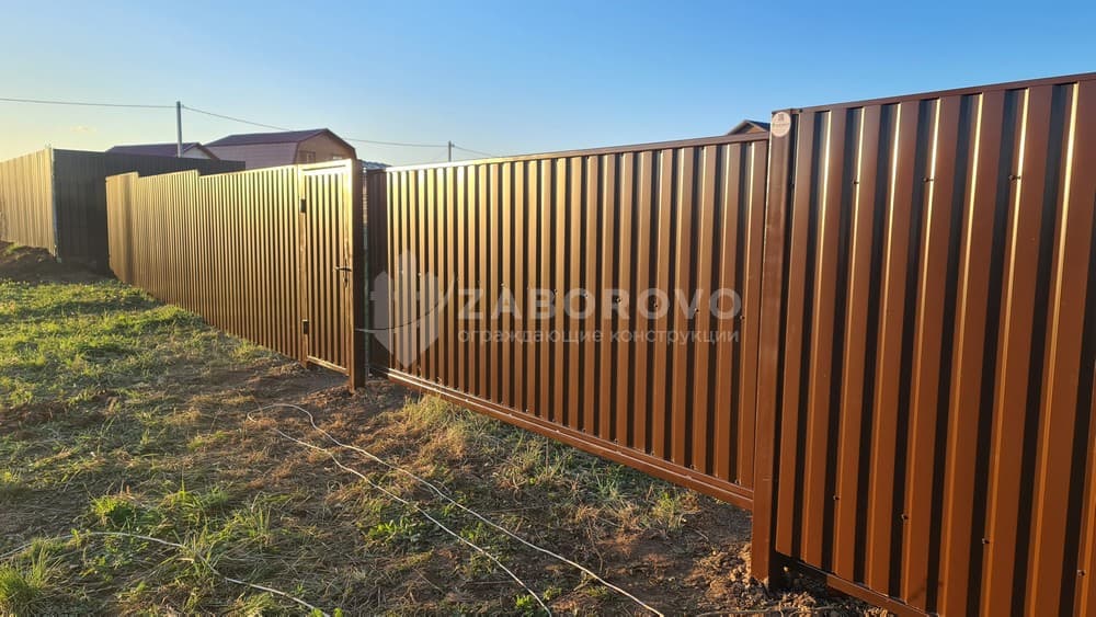 Механические откатные ворота шоколадно-коричневые (RAL 8017) - изображение